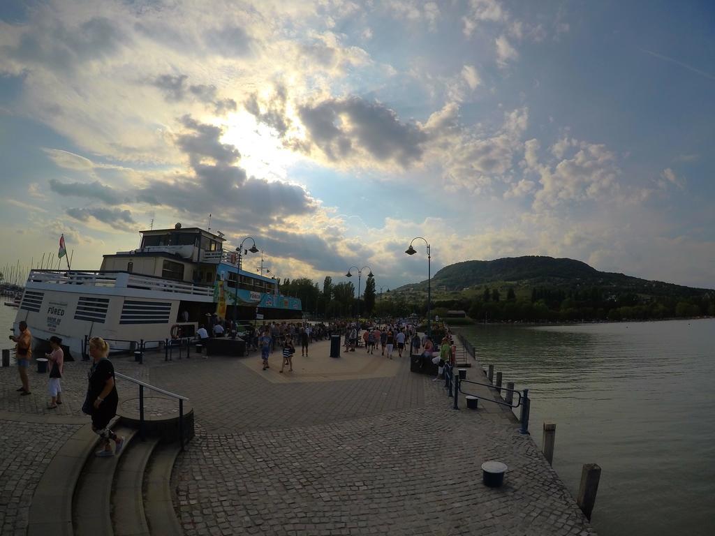 Menta Holiday Home Badacsonytomaj Buitenkant foto